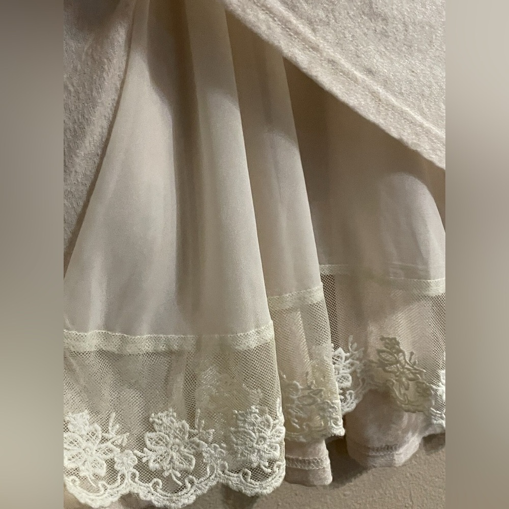 Umgee Neutral Cream Lace Trim Tunic Top Boho Cozy Layering Medium - Picture 6 of 8